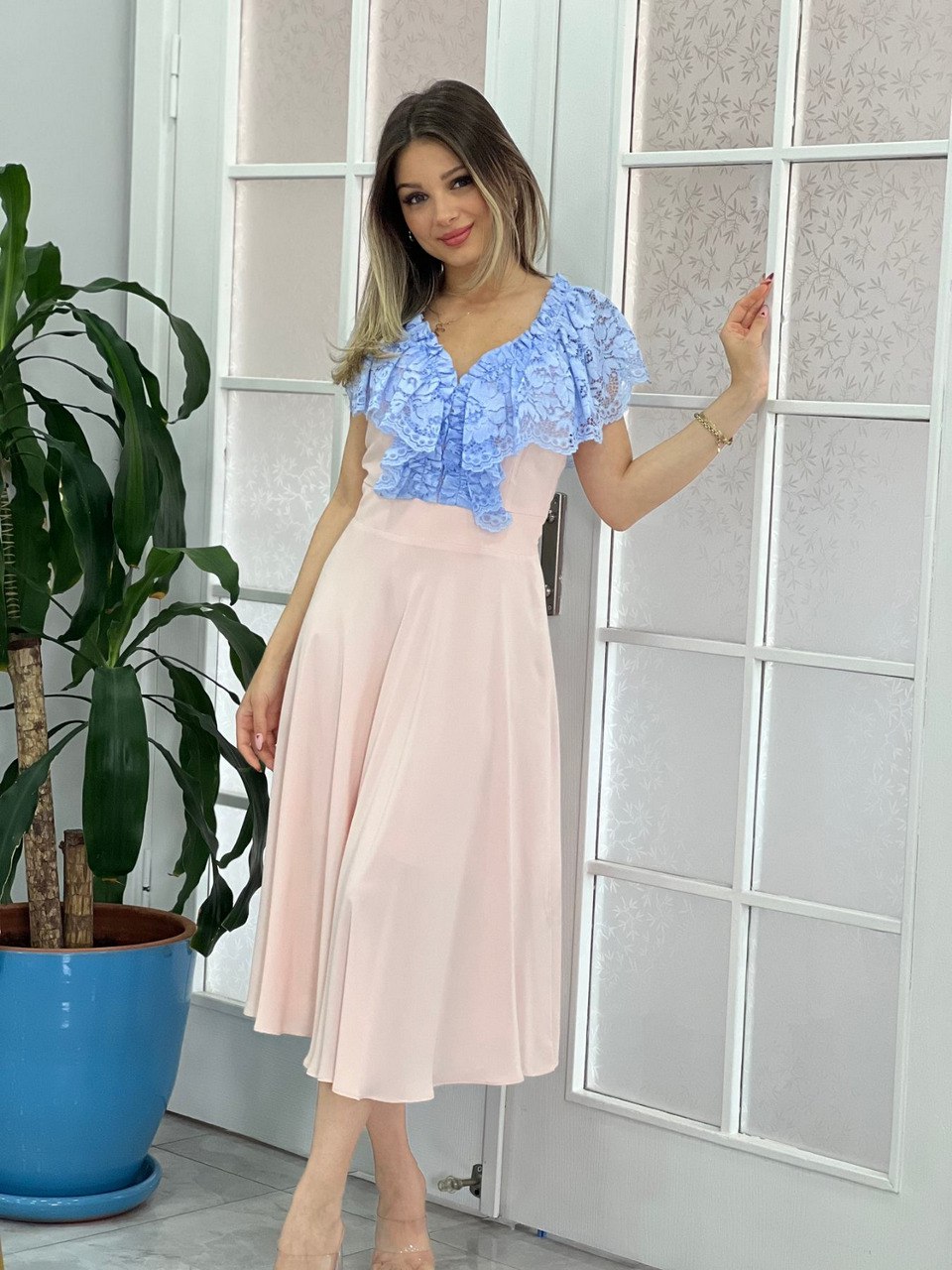 Lace Detail Midi Dress