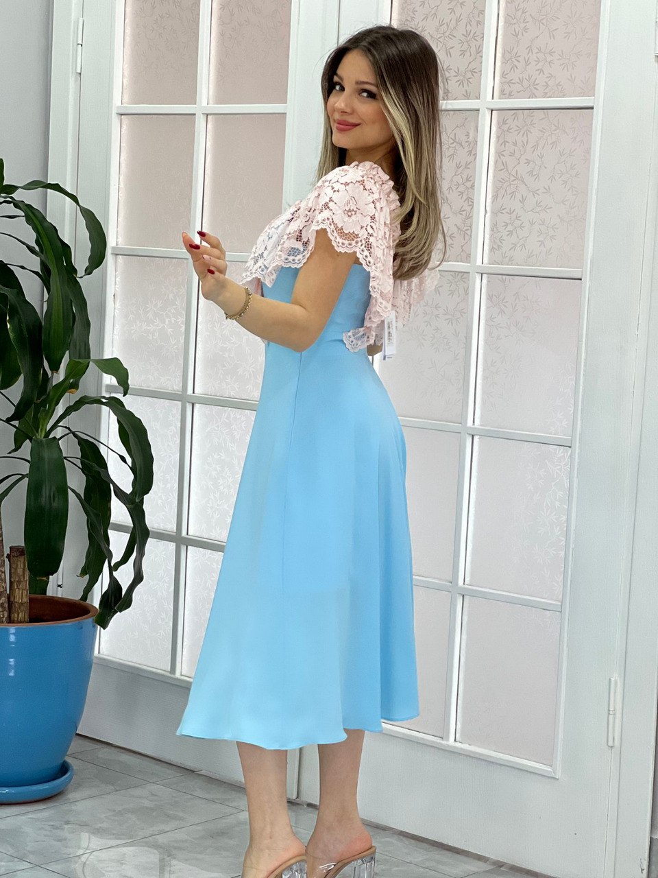 Lace Detail Midi Dress